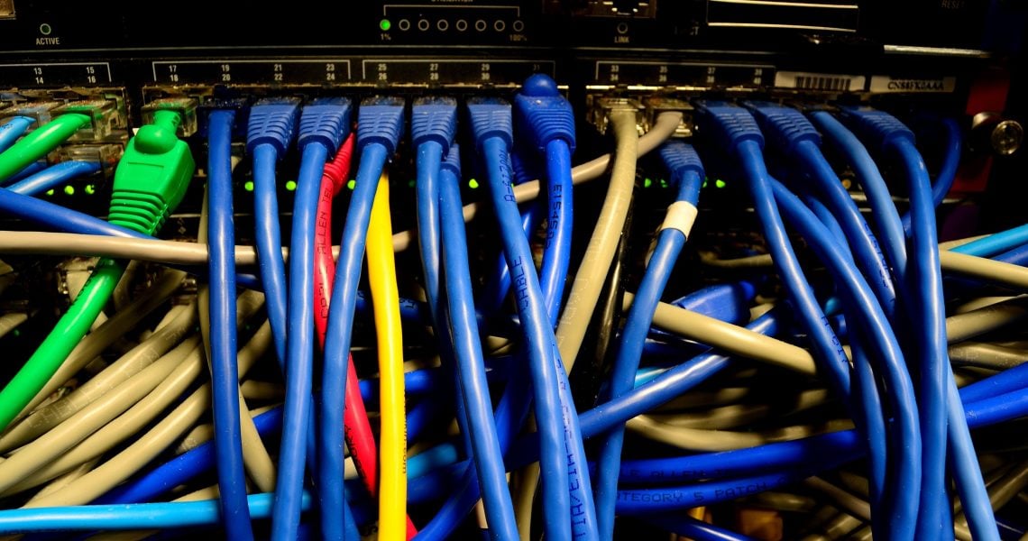 RakSmart精品CN2线路震撼上线：全线2代网络架构赋能企业级应用，速度与稳定性再攀高峰缩略图