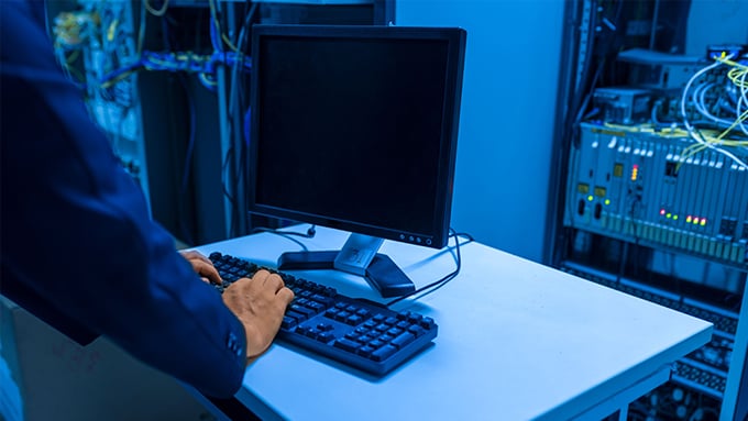 抗DDoS攻击服务器怎么挑？外贸与出海游戏业务选型参考